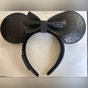 Disney Parks  Loungefly Black Woven Bow Minnie Mickey Mouse Ear Headband